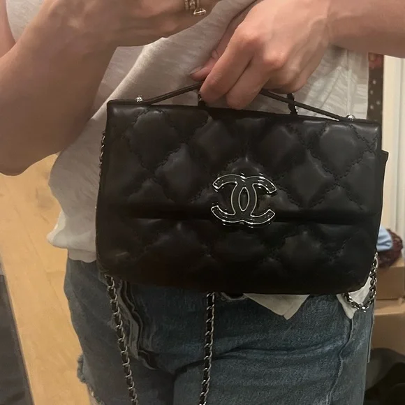 Chanel black Hampton mini flap - Picture 8 of 11